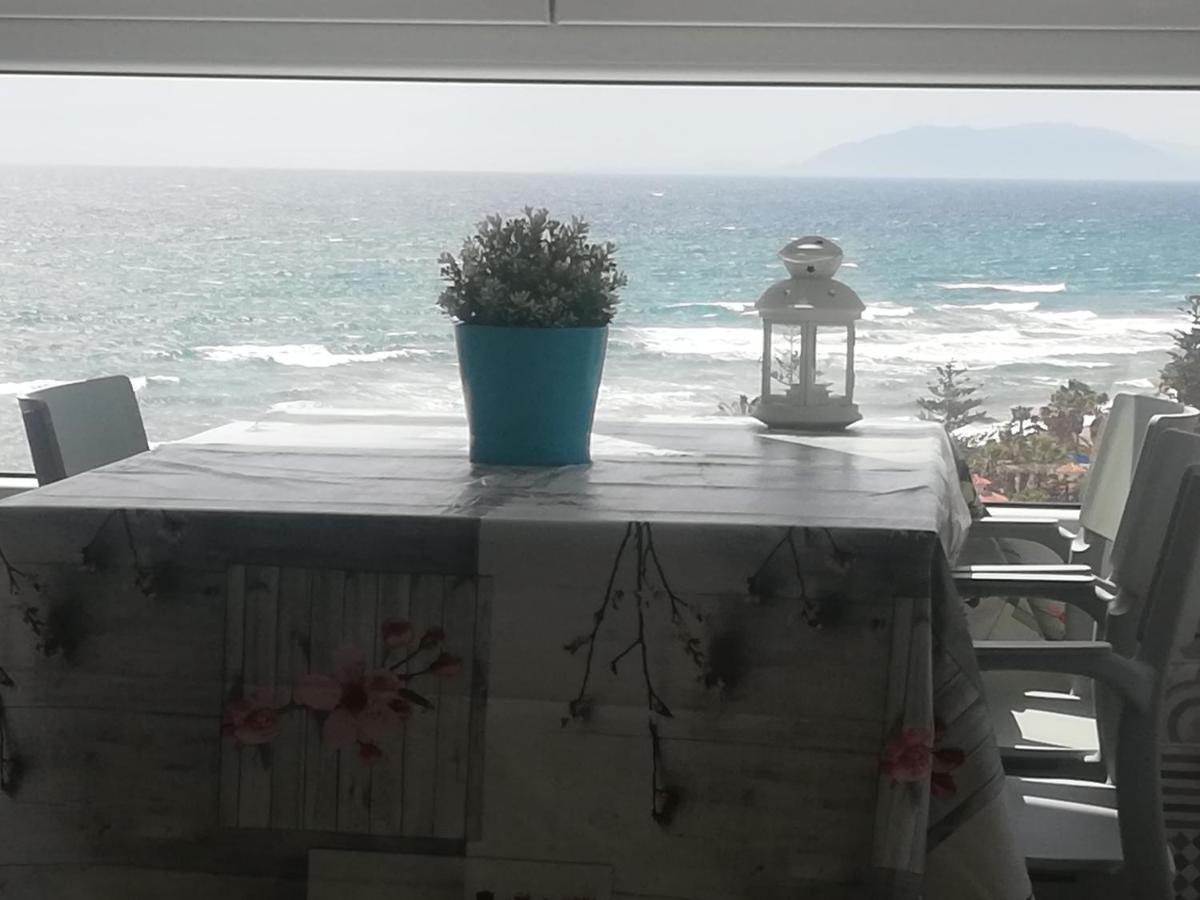 Coqueto Apartamento Con Vista Al Mar Castillo Bajo Luaran gambar